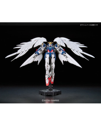 GUNDAM - Model Kit - Real Grade - Wing Gundam Zero EW - 13 CM