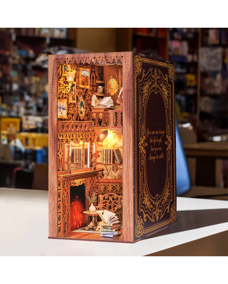 BOOK NOOK KIT - DIY - Eternal Bookstore - 172pc + LED Light