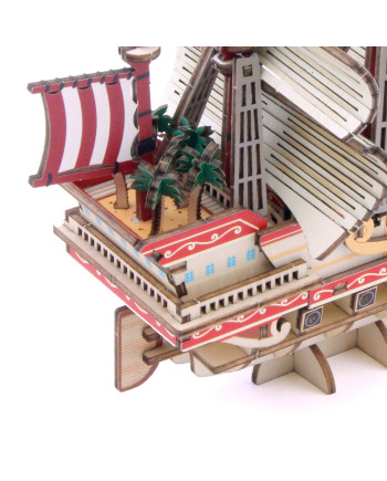 ONE PIECE - Red Force - Wood Model Kit 14x7.1x13.7cm