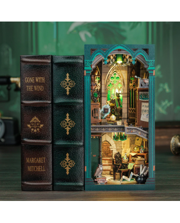 BOOK NOOK KIT - DIY - Darkness Common Room - 150pc + LED Light