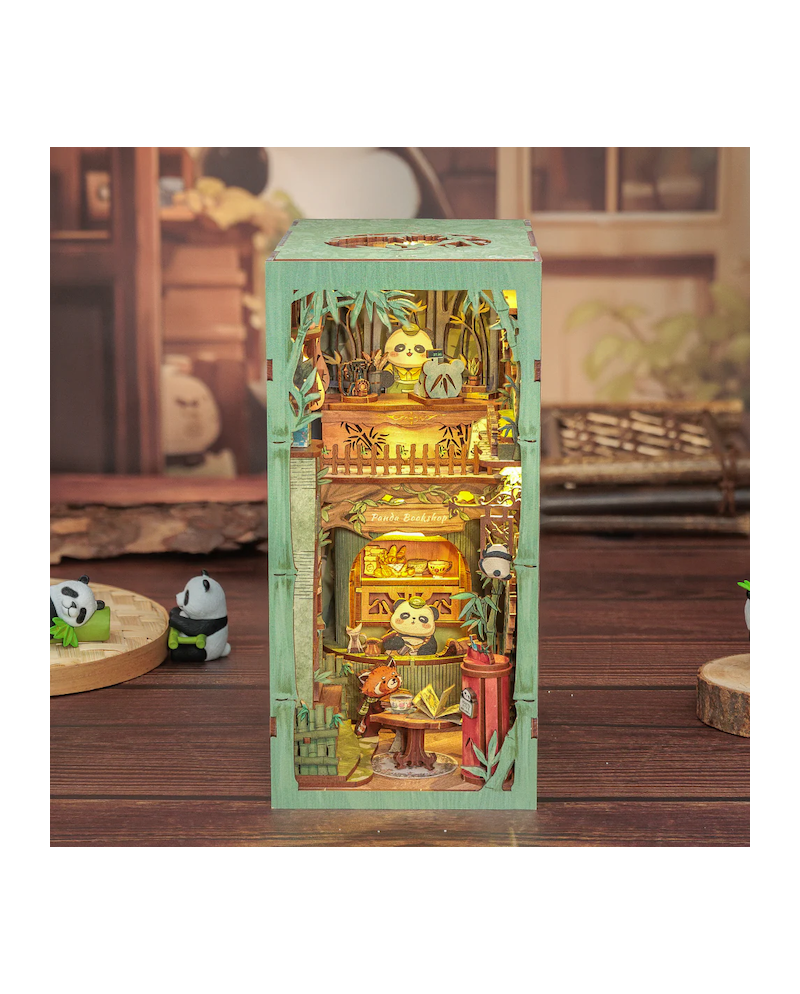 BOOK NOOK KIT - DIY - Panda Bookshop - 244pc + LED Light