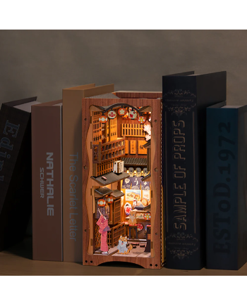 BOOK NOOK KIT - DIY - Under The Sakura Tree - 214pc + LED Light