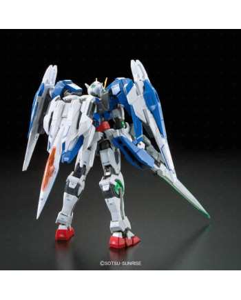 GUNDAM - Model Kit - Real Grade - GN-0000+GNR-010 OO Raiser - 1/144