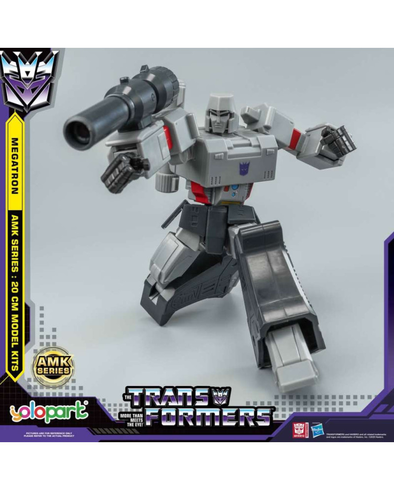 TRANSFORMERS GENERATION ONE - Megatron - Model Kit 20cm