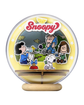 PEANUTS - Picnic Party - Wood Model Kit Globe Theater