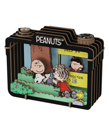 PEANUTS - Summer Snapshot - Wood Model Kit Theater