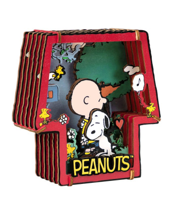 PEANUTS - Healing Hug - Wood Model Kit Theater