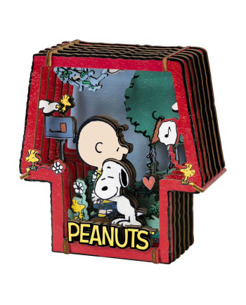 PEANUTS - Healing Hug - Wood Model Kit Theater