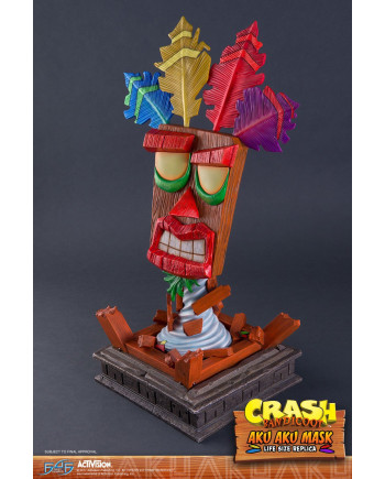 CRASH BANDICOOT - Life Size Aku Aku Mask - 65cm