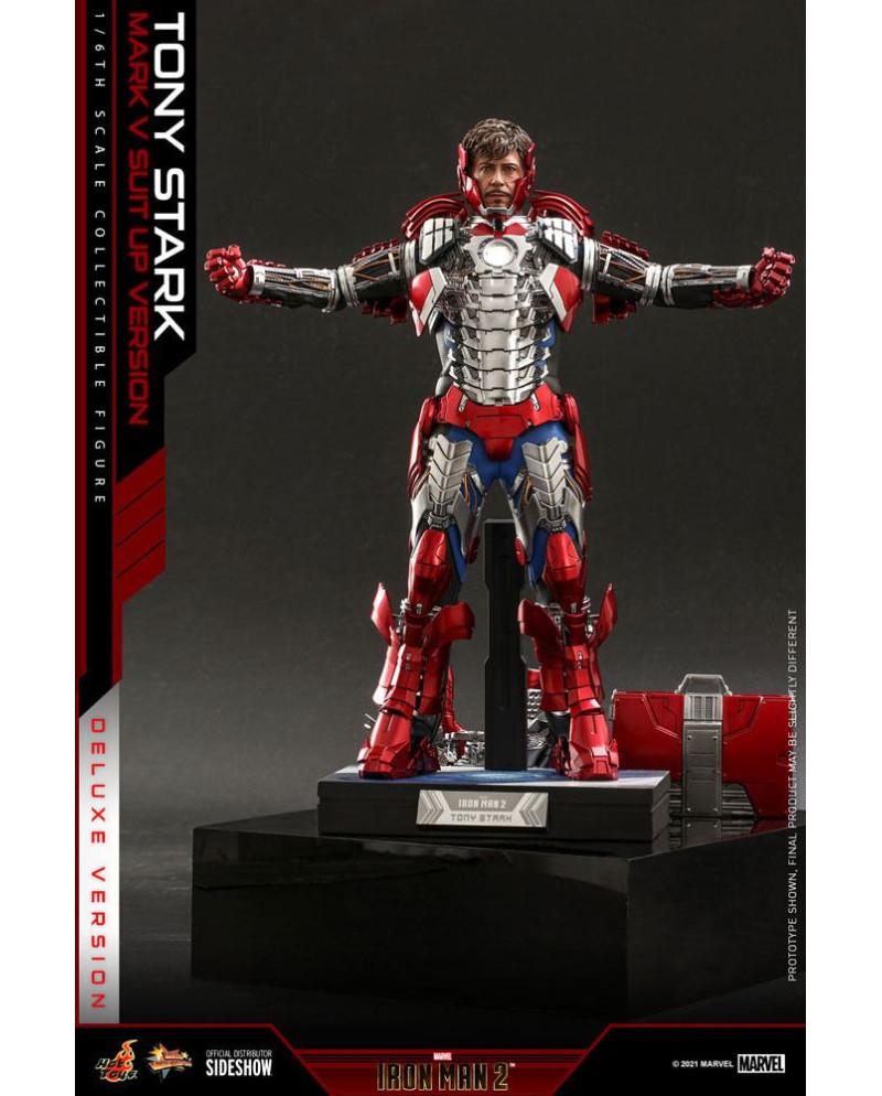 MARVEL - Tony Stark (Mark V Suit Up) Deluxe - Action Figure 31cm