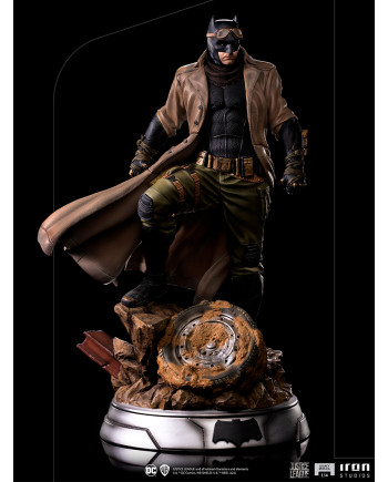 JUSTICE LEAGUE - Batman Knightmare - Statue Legacy Replica 1/4 58cm