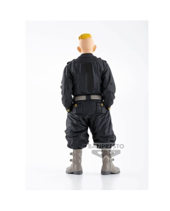 Vue arrière détaillant l’uniforme noir du Toman.