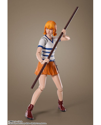 ONE PIECE NETFLIX - Nami - Figure S.H. Figuarts 15cm