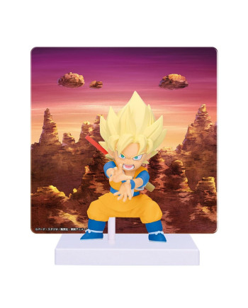 DRAGON BALL DAIMA - Goku - Figurine 7cm (With Panel 13cm)