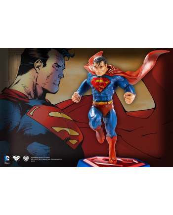 SUPERMAN - Comic Book Edition Sculpt