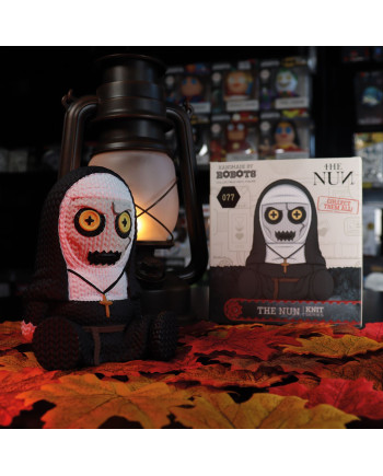 THE NUN - Handmade By Robots N°77 - Collectible Vinyl Figure