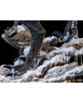 JURASSIC WORLD - Blue and Beta - Statue Art Scale Deluxe 1/10