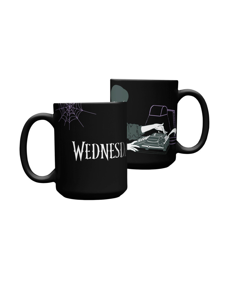 WEDNESDAY with Her Typewriter - Mug 11,8oz