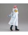 image d'une  figurine banpresto de KOBY de l'univers du manga one piece en vue de coté droit