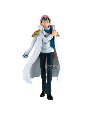 image d'une  figurine banpresto de KOBY de l'univers du manga one piece en vue de face