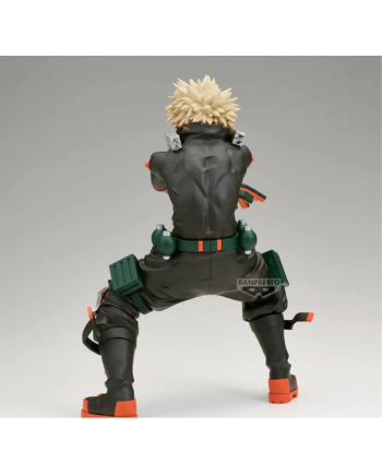 Figurine Katsuki Bakugo Grandista vue arrière avec accessoires de héros