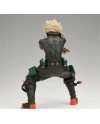 Figurine Katsuki Bakugo Grandista vue arrière avec accessoires de héros