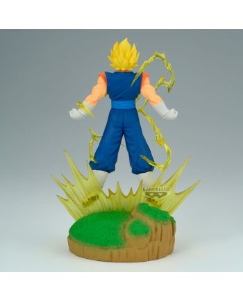 Vegeto History Box figurine Banpresto avec socle effet énergie vue de dos