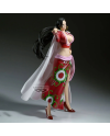 Figurine Boa Hancock One Piece vue de profil avec longue chevelure noire