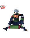 Figurine Kakashi Hatake Naruto 72 Series 03 lisant un livre