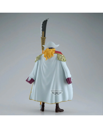Figurine Edward Newgate King of Artist Banpresto vue arrière avec cape blanche