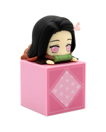 Figurine Nezuko Kamado Hikkake A avec bambou et cube rose
