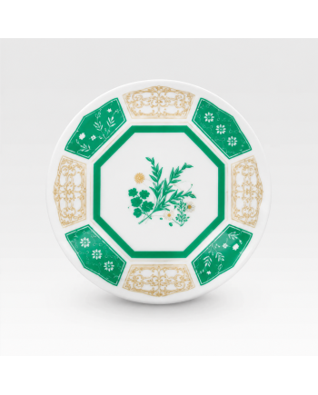 Assiette verte et beige fleurs Ichiban Kuji Lot G Les Carnets de l’Apothicaire