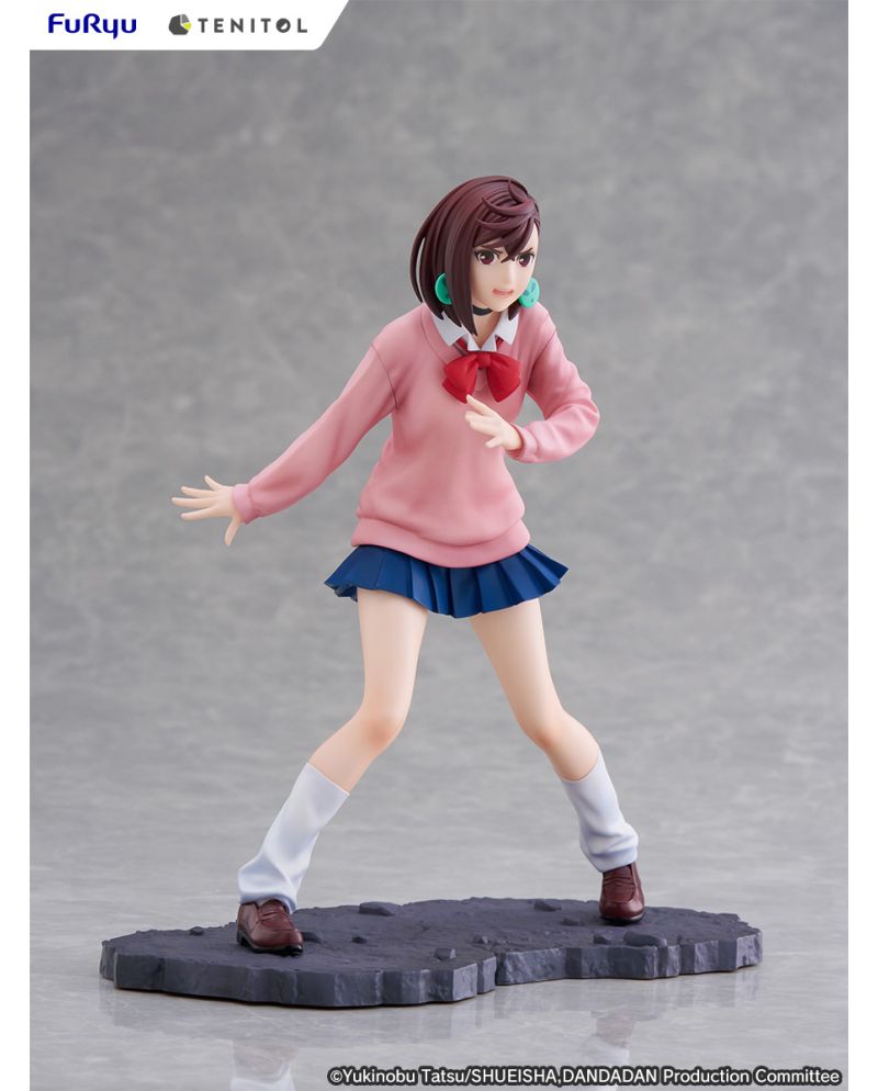 Figurine DANDADAN Momo statuette Tenitol Furyu 18cm vue de face