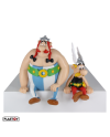 Figurine Astérix et Obélix assis Plastoy vue de face