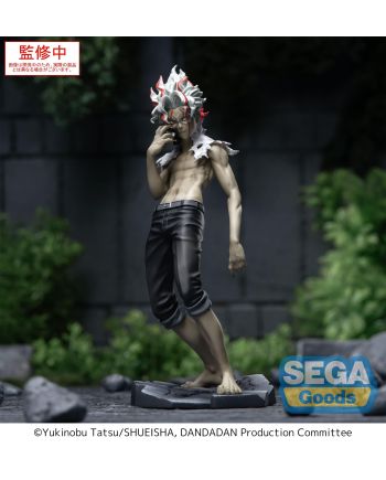 Figurine DANDADAN Okarun Transformé Luminasta 18cm - détail du visage et des cornes