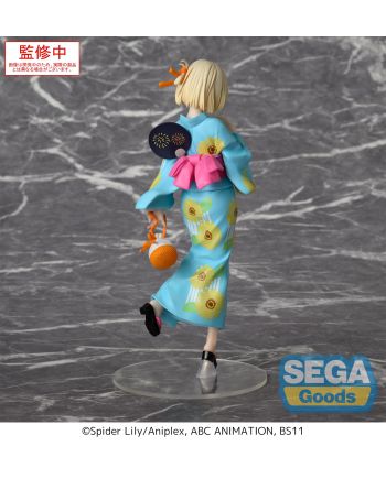 Figurine Chisato Nishikigi Lycoris Recoil Luminasta vue de profil