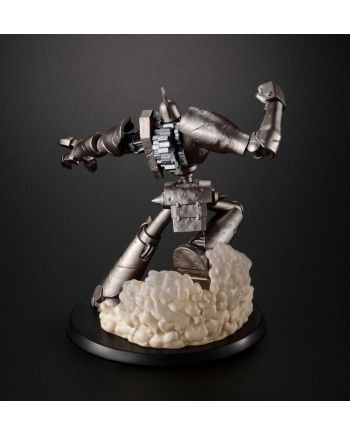 Détail des finitions de la statuette Ancient Gear Golem Yu-Gi-Oh Megahouse