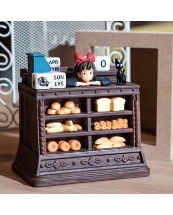 Figurine Kiki la Petite Sorcière - Vendeuse Kiki en diorama 11cm - vue face