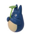 Figurine culbuto Totoro Bleu avec feuille - Mon Voisin Totoro - vue arrière