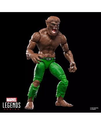 Figurine Werewolf by Night Marvel Legends posée sur socle