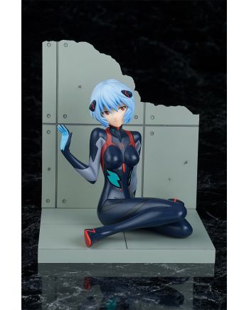 Statuette Ayanami Rei Neon Genesis Evangelion vue de profil