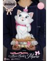 Statuette collector Marie Les Aristochats présentée sur socle
