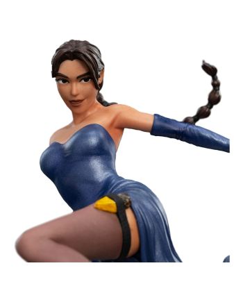 Figurine Lara Croft Weta Collectibles vue de profil