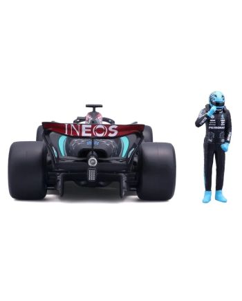 Model réduit 1/24 Mercedes W15 Russell - vue du cockpit et détails