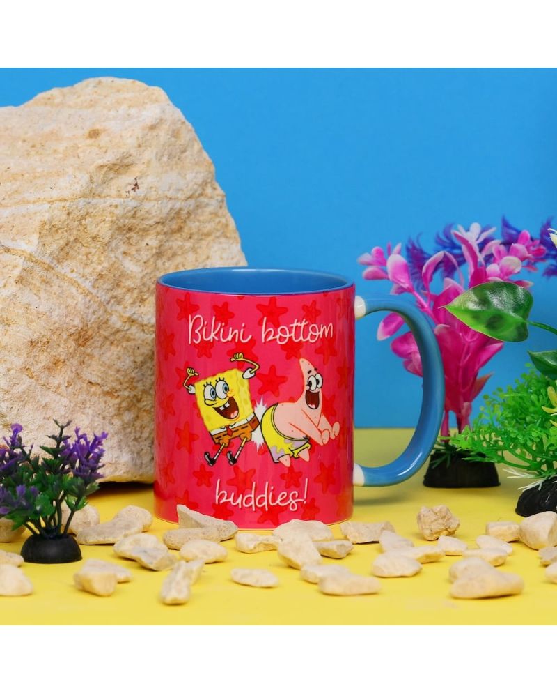 Mug Bob l'éponge Bikini Bottom Buddies vu de face avec intérieur coloré