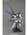 Strike Freedom Gundam assemblé sous un autre angle