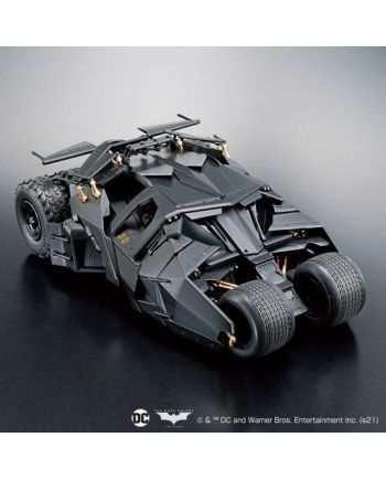 DC COMICS - Batman 1/35 Batmobile (Batman Begins) - Model Kit - vue de profil