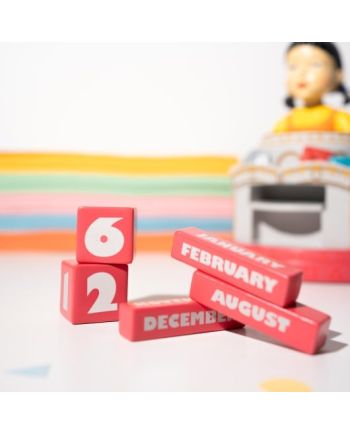 SQUID GAME - Doll - Calendrier Perpétuel 3D en Résine - vue de detail