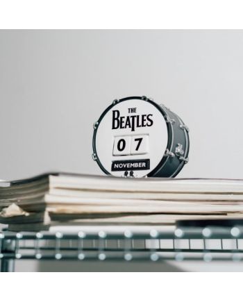 THE BEATLES - Calendrier Perpétuel 3D en Résine - vue de profil