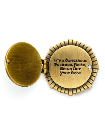LE SEIGNEUR DES ANNEAUX - Porte de la Maison des Hobbits - Pin's - vue de face